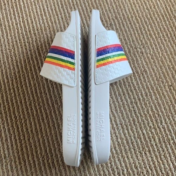 🆕Michael Kors rainbow slide sandals 8​ - Picture 6 of 9